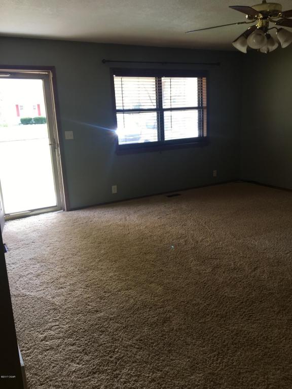 2721 E 2nd Street, Joplin, MO 64801
