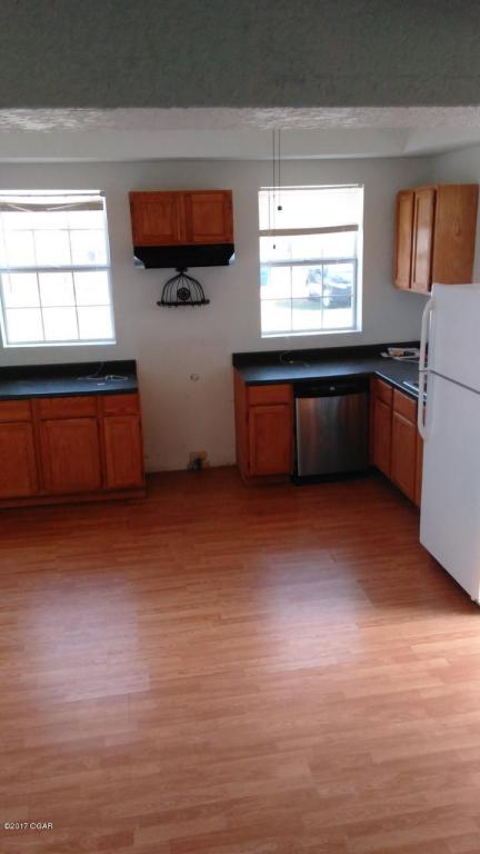 2121 S Pearl Avenue, Joplin, MO 64804