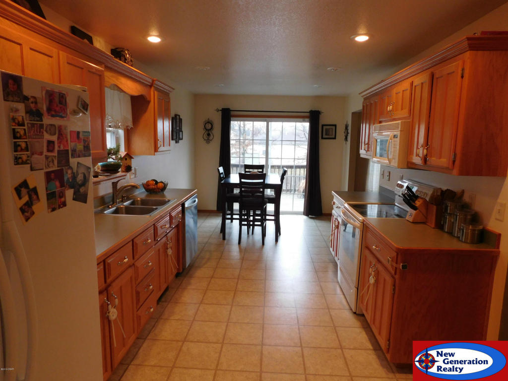4323 W 27th Place, Joplin, MO 64804