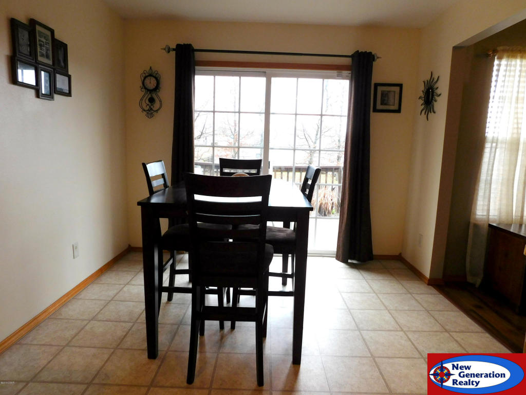 4323 W 27th Place, Joplin, MO 64804