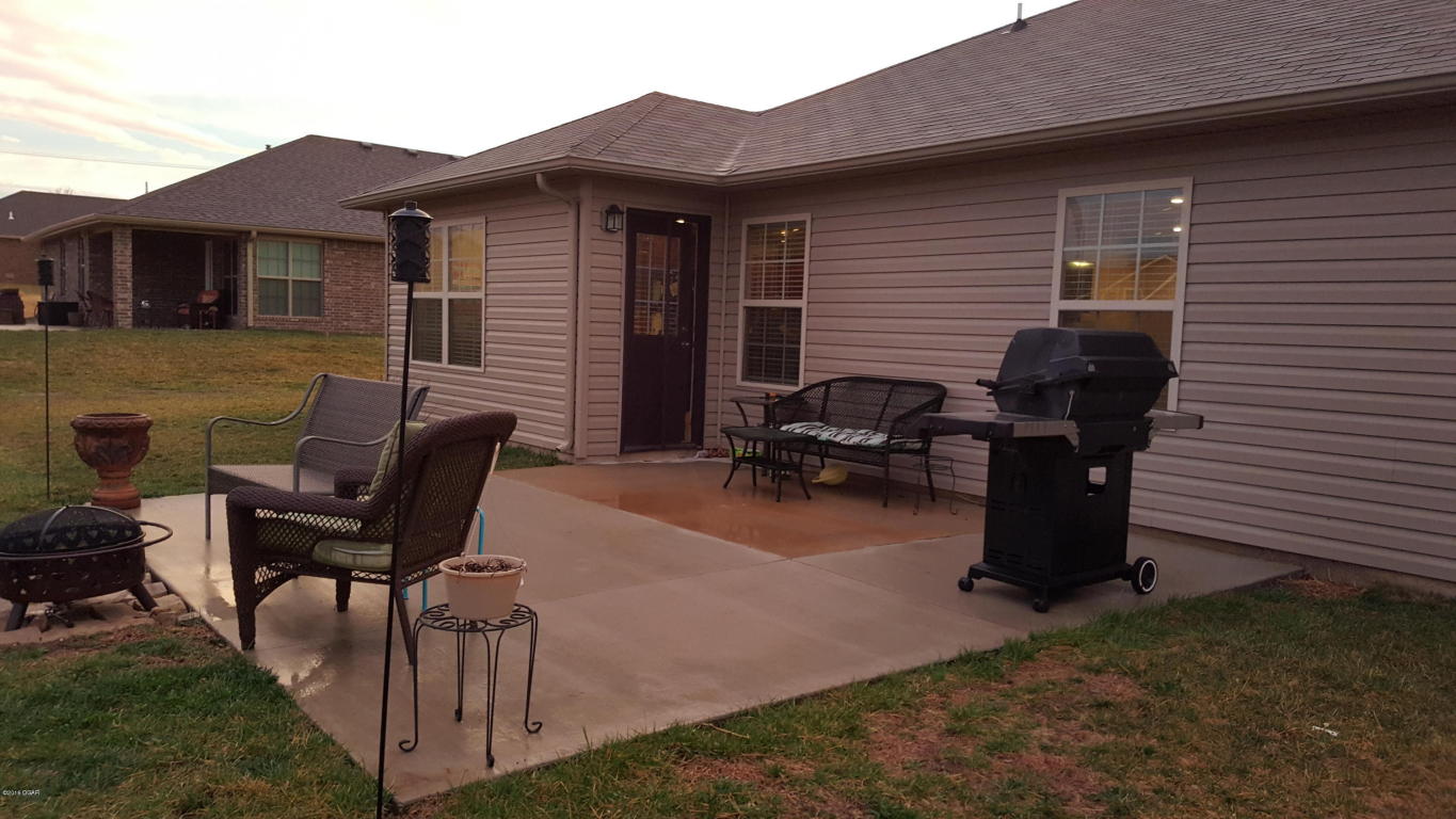 2303 S Illinois Avenue, Joplin, MO 64804