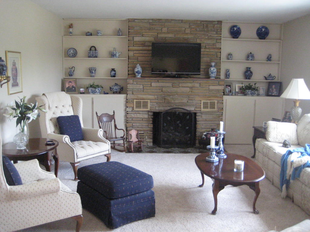 1909 E 47th Street, Joplin, MO 64804