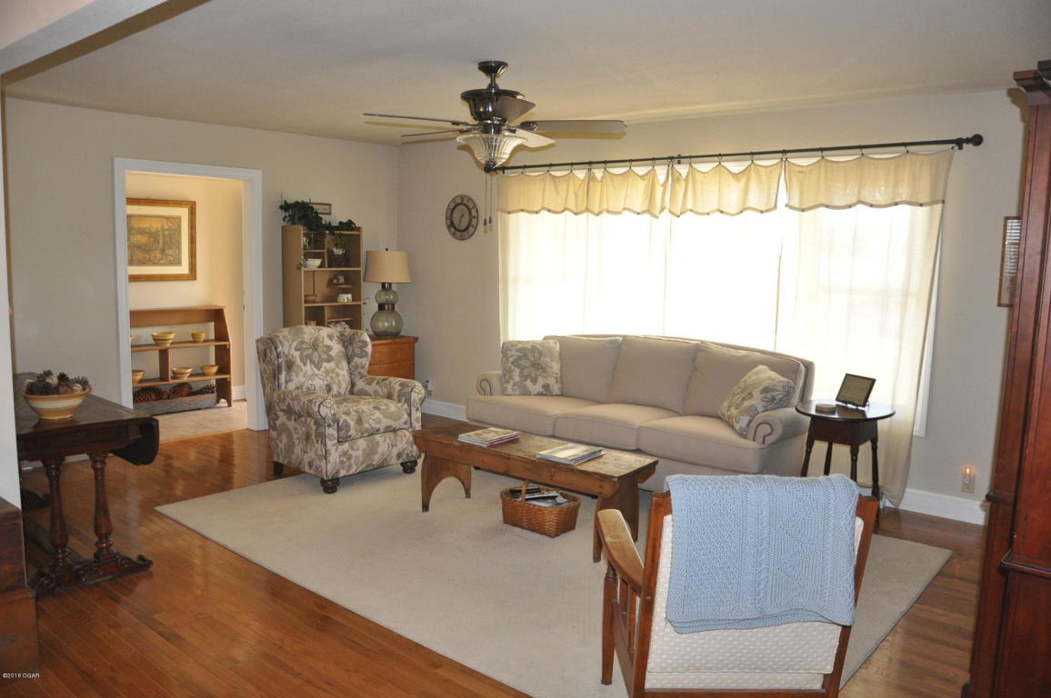 2204 S Brownell Avenue, Joplin, MO 64804