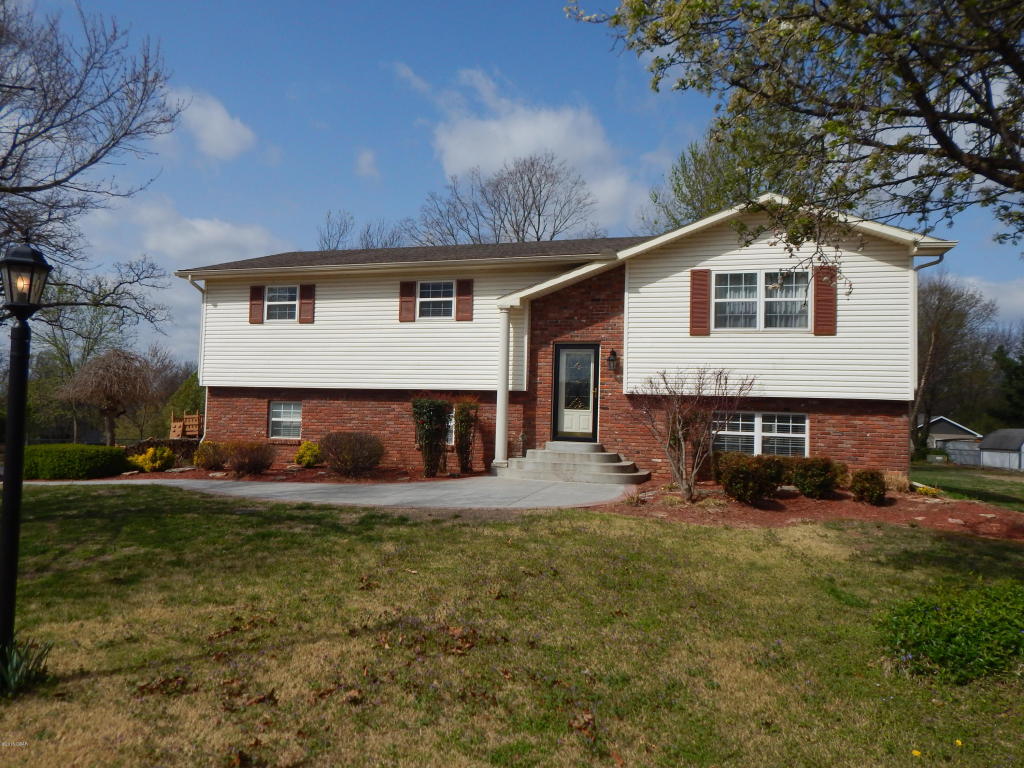 118 Hillview Drive, Joplin, MO 64804