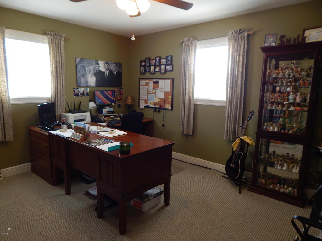 118 Hillview Drive, Joplin, MO 64804