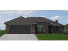 2421 W 29th Street, Joplin, MO 64804