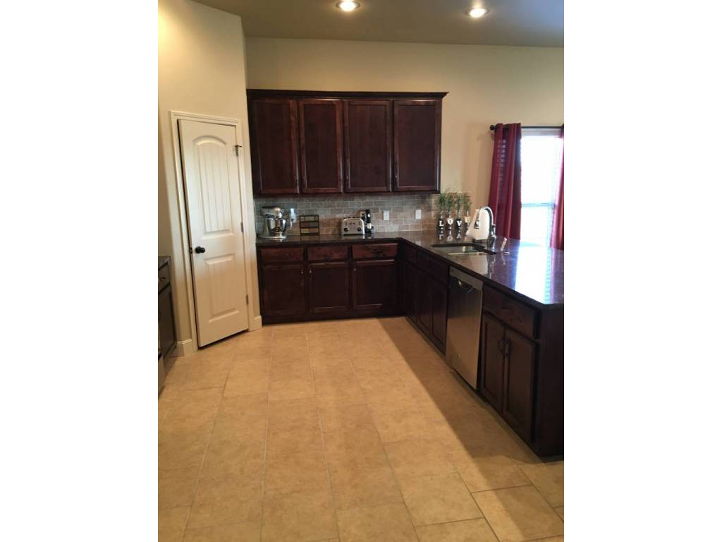 2329 ConnorAve, Joplin, MO 64804