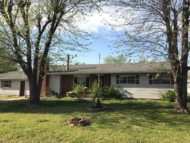 901 Sheridan, Carl Junction, MO 64834