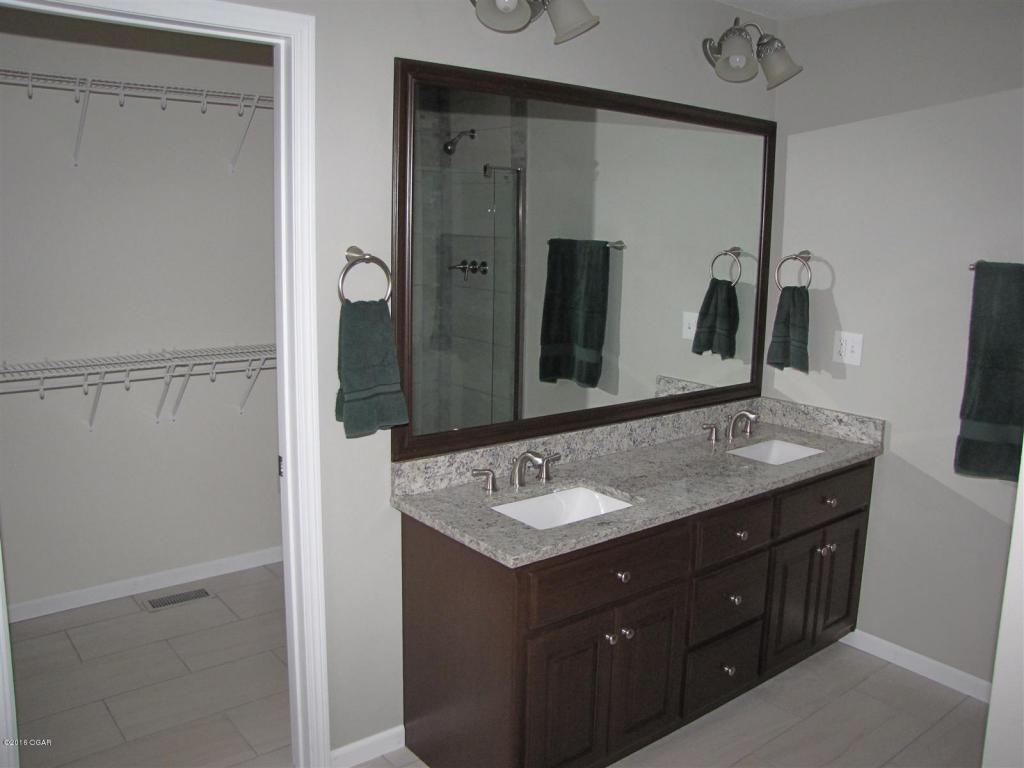 7875 County Lane, Carl Junction, MO 64834