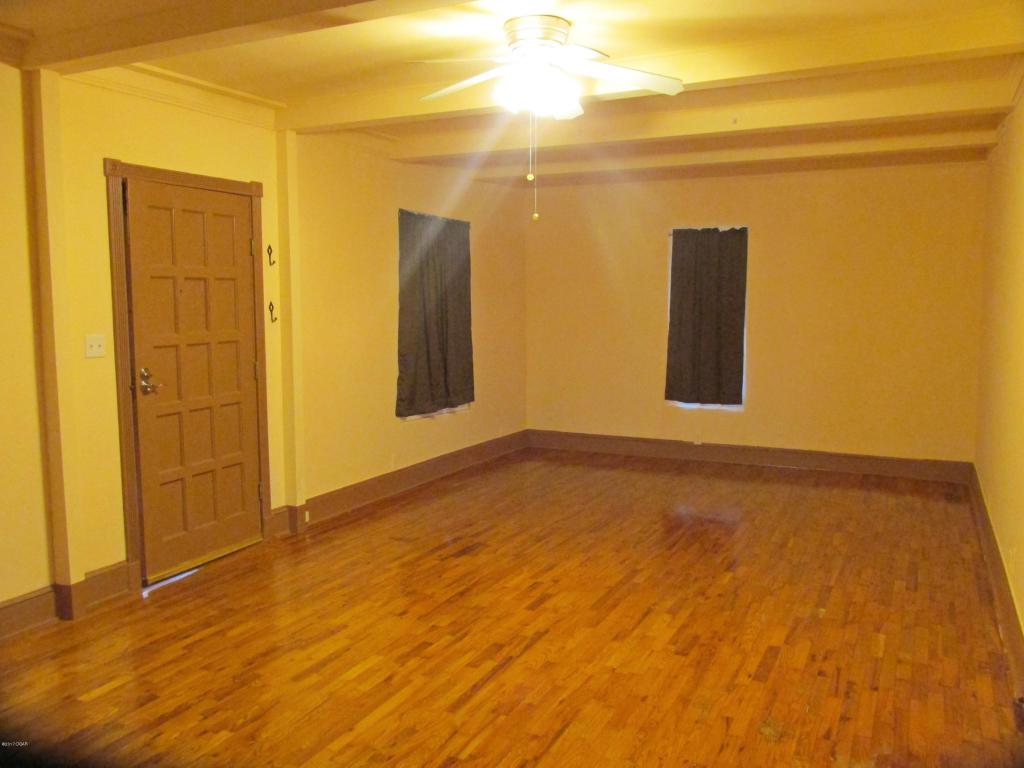 600 E Centennial Avenue, Carthage, MO 64836