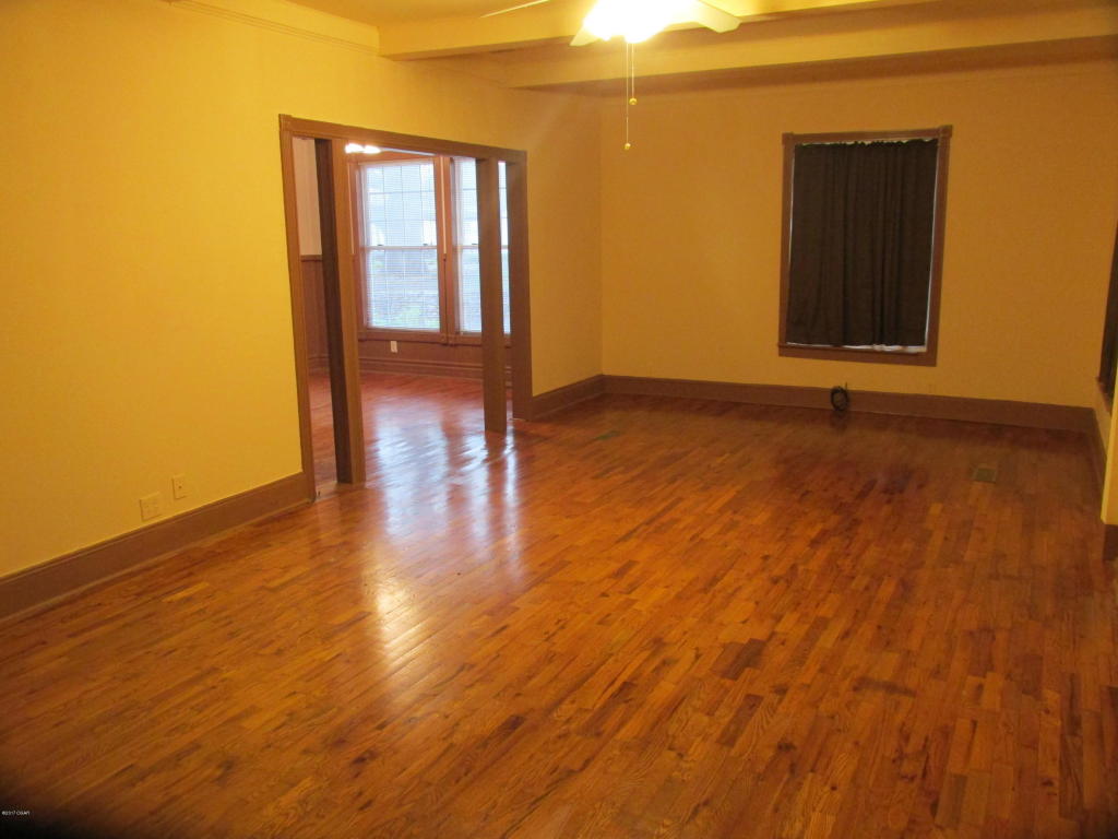 600 E Centennial Avenue, Carthage, MO 64836