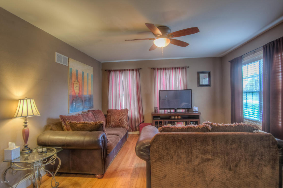 522 Euclid Boulevard, Carthage, MO 64836