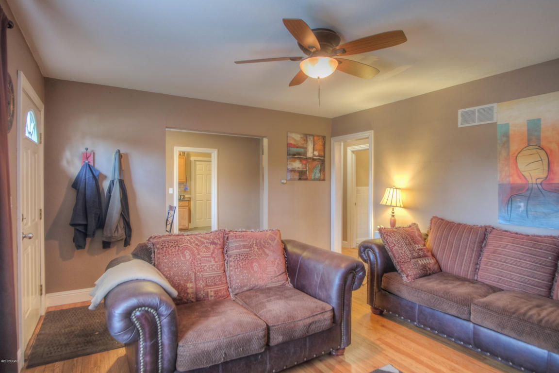 522 Euclid Boulevard, Carthage, MO 64836