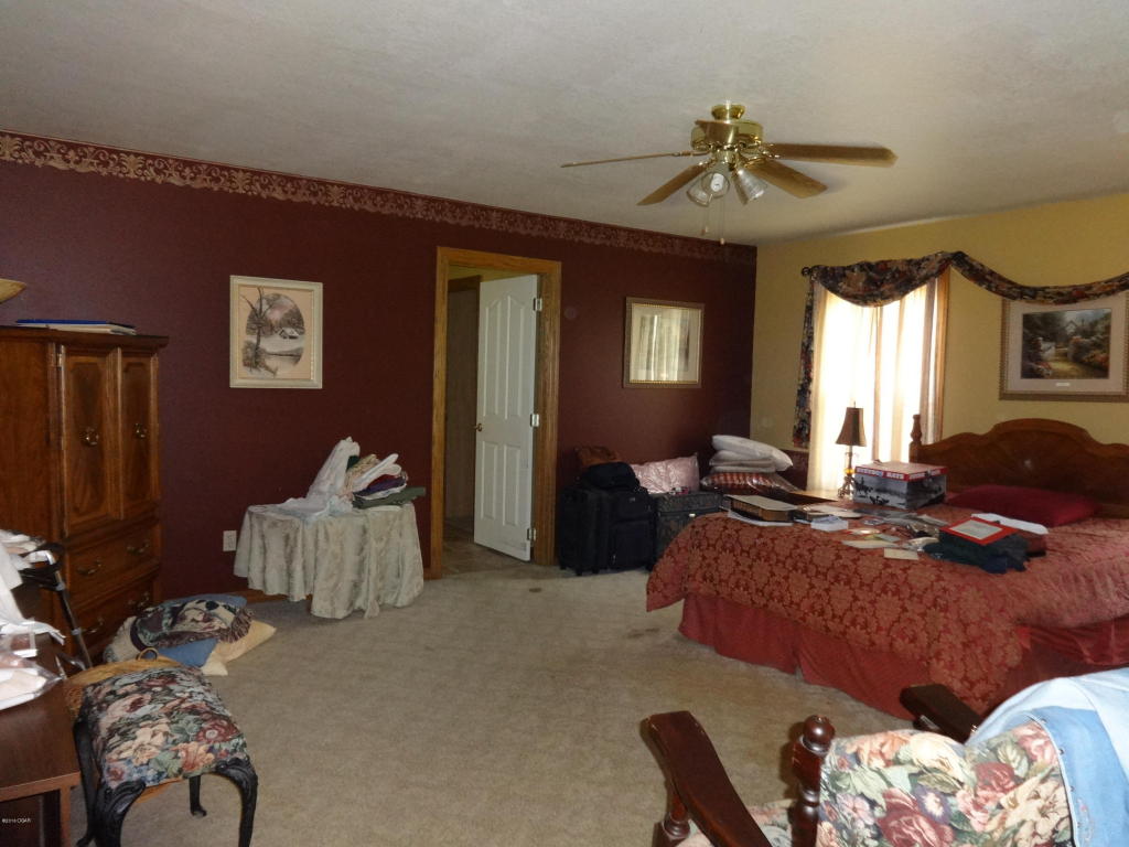 9037 JUSTICE Lane, Carthage, MO 64836