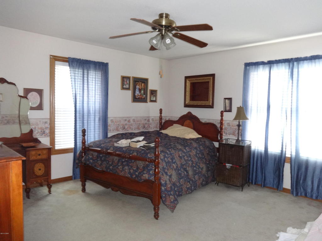 9037 JUSTICE Lane, Carthage, MO 64836