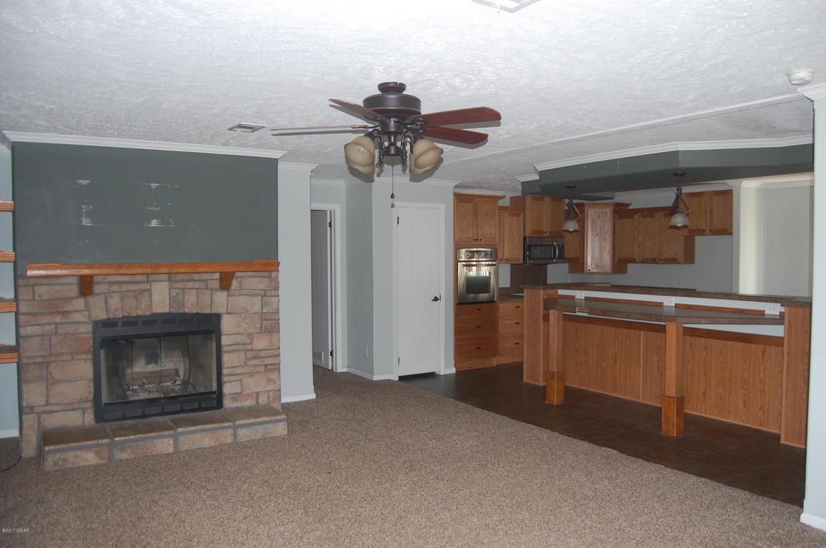 2366 Pelican Road, Diamond, MO 64840