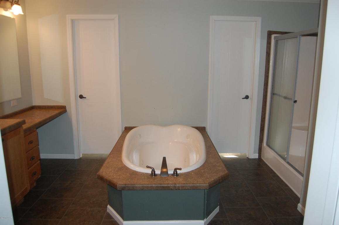 2366 Pelican Road, Diamond, MO 64840