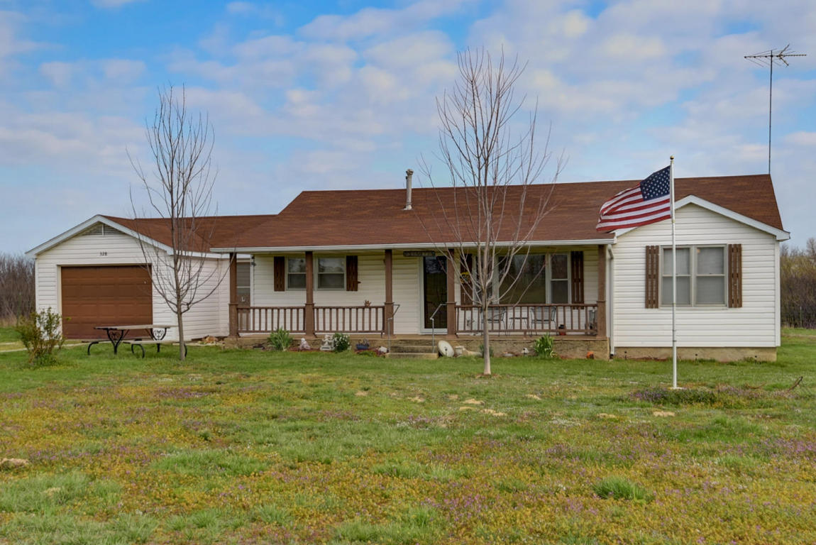 328 Lawrence 2075, La Russell, MO 64848