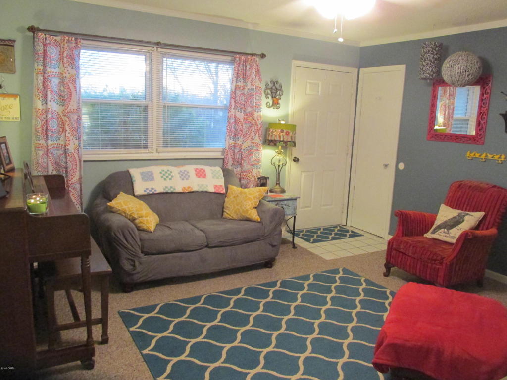 2886 Gordan Place, Neosho, MO 64850