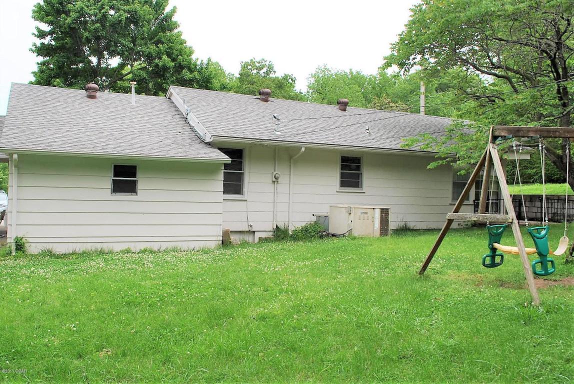 803 Walnut Drive, Neosho, MO 64850