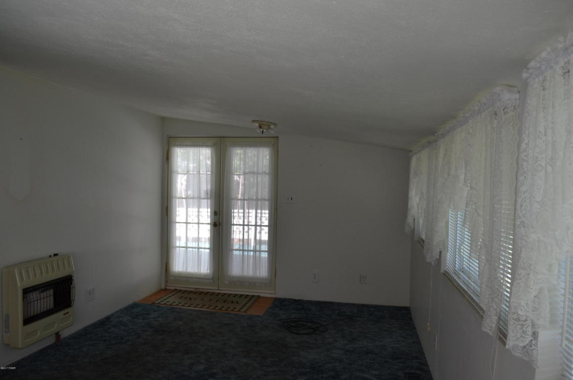 403 Glenview, Neosho, MO 64850