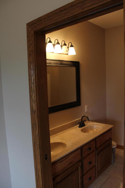 1205 Justin's Trail, Neosho, MO 64850