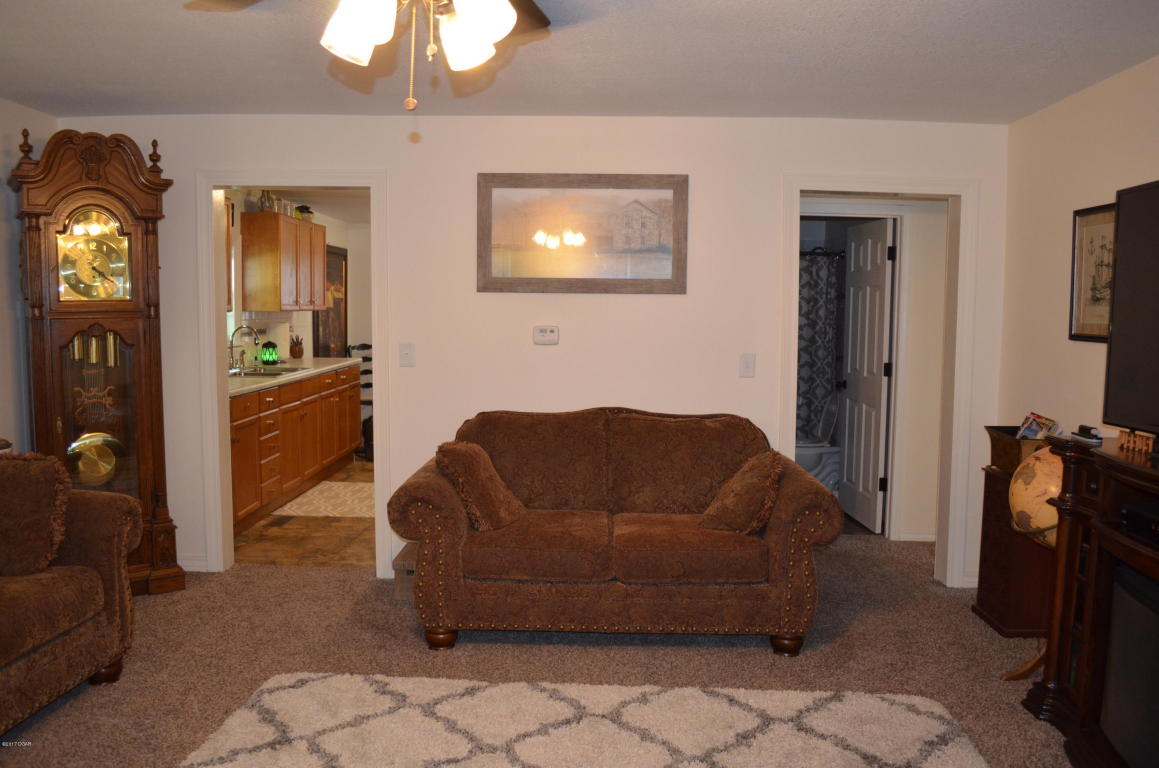 1707 Cherry Street, Seneca, MO 64865