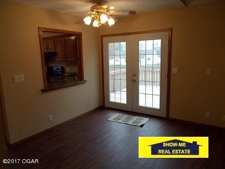 1019 Country Side Drive, Webb City, MO 64870