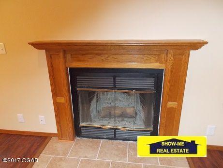 1019 Country Side Drive, Webb City, MO 64870