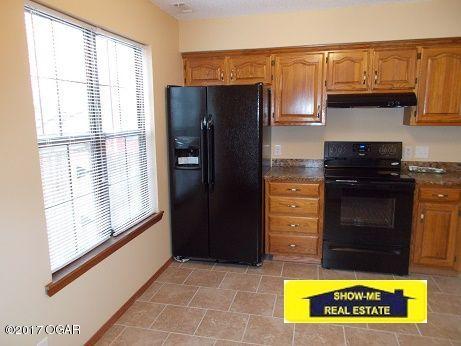 1019 Country Side Drive, Webb City, MO 64870