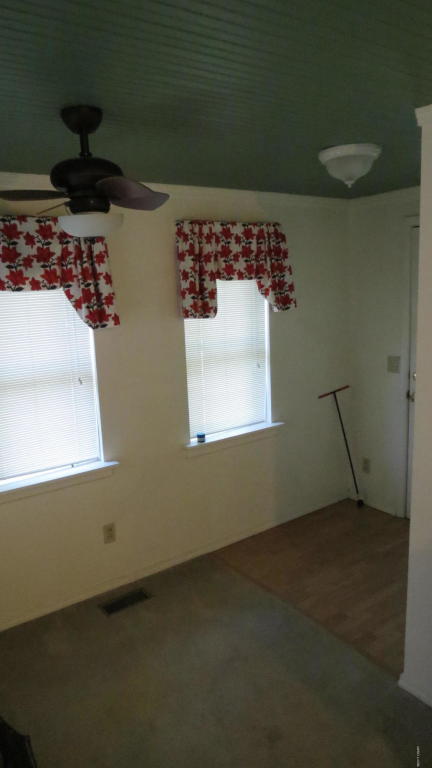 1215 Daugherty, Webb City, MO 64870