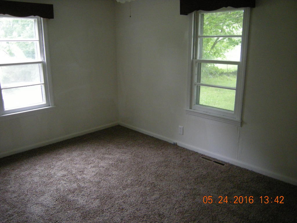305 REDBUD LN, Ashland, MO 65010