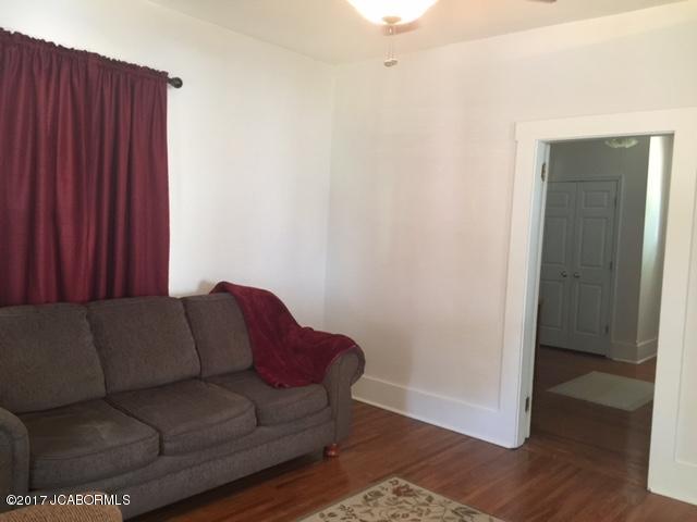 502 E North Street, California, MO 65018