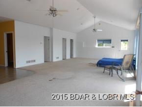 18 Rock Grove Ct, Camdenton, MO 65020