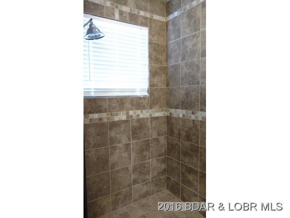5 Cottage Park East, Camdenton, MO 65020