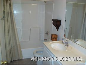 538 Clearwater Dr, Camdenton, MO 65020