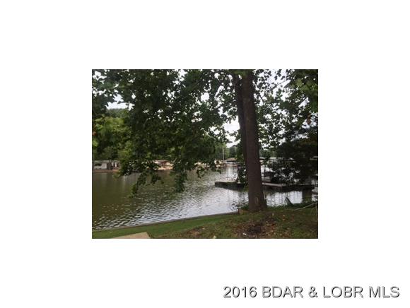 89 Bankside Drive, Camdenton, MO 65020