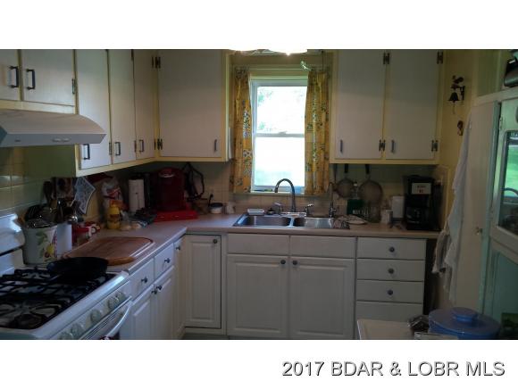 1949 Old Tuscumbia Road, Eldon, MO 65026