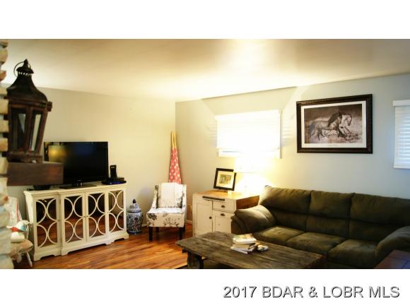 204 Gerhart Ave., Eldon, MO 65026