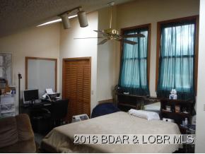 15689 Walnut Loop, Gravois Mills, MO 65037