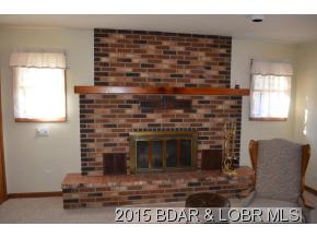 1226 State Highway O, Laurie, MO 65037