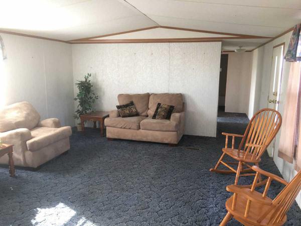 635 N. Main ,MO, Laurie, 65038