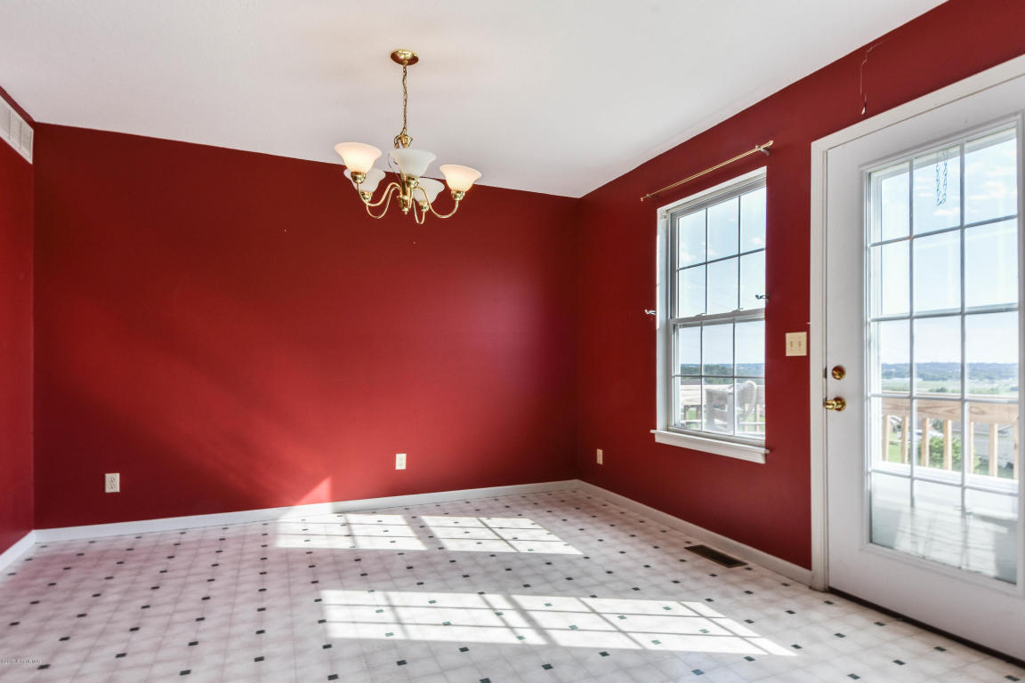 1314 Remington Way, Holts Summit, MO 65043