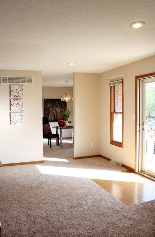31 N Larand Dr, Holts Summit, United States 65043