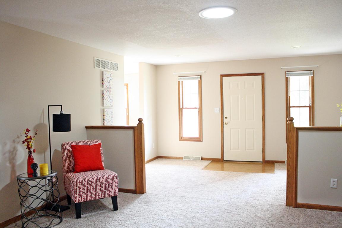 31 N Larand Dr, Holts Summit, United States 65043