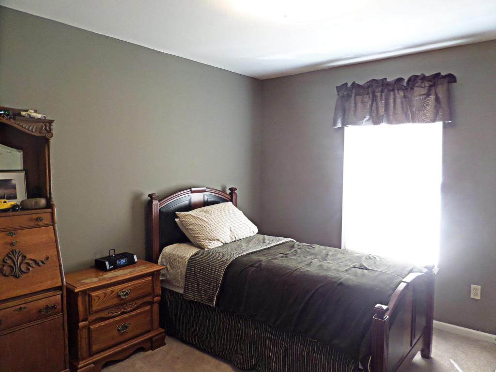 2124 COUNTY ROAD 382, Holts Summit, MO 65043