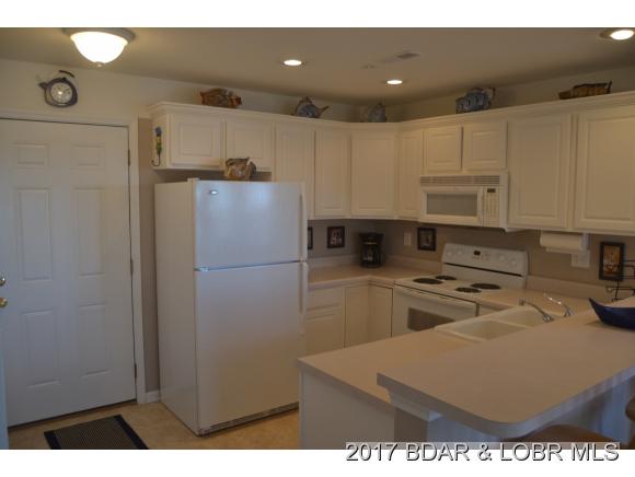 282 Park Place Drive, Kaiser, MO 65047