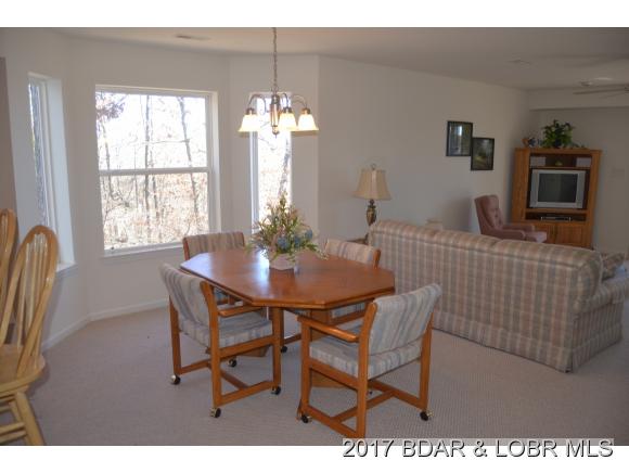 282 Park Place Drive, Kaiser, MO 65047
