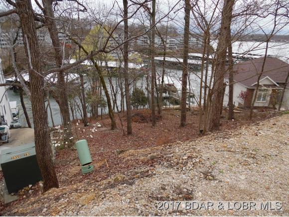 716 Eagle Dr, Four Seasons, MO 65049