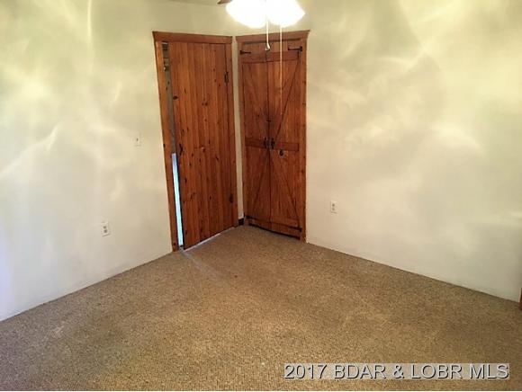 4 Rockwood Cirlce, Lake Ozark, MO 65049